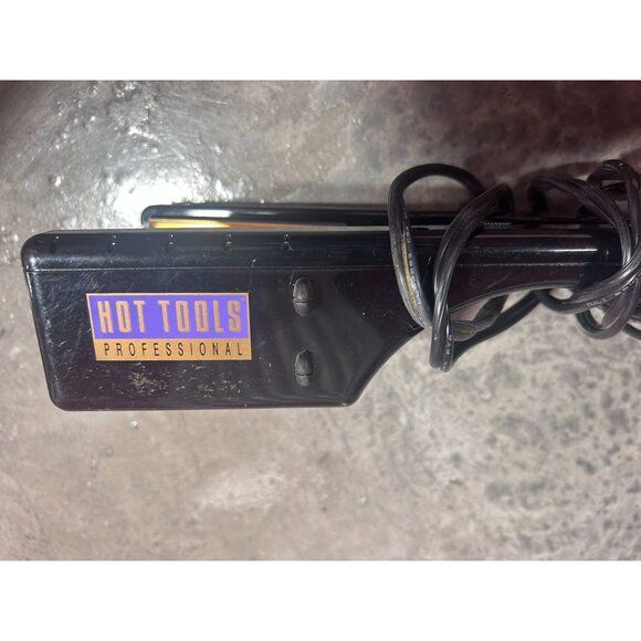 Hot Tools Professional Crimper Gold Collection 2 Inches Curling Iron 10 Heat Set - Picture 9 of 9